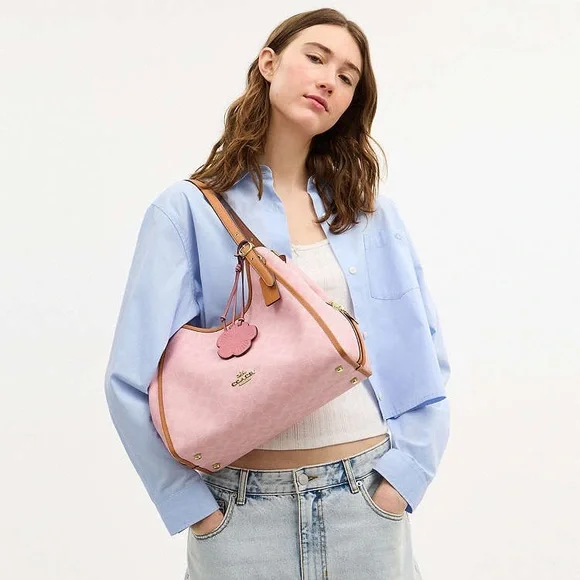 NWT！COACH Erin Shoulder Bag In Signature Canvas With Charms - Picture 4 of 8